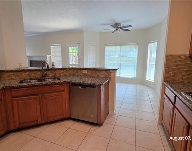 15335 Garett Green Circle - Photo Thumbnail 13