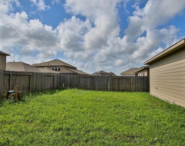 2209 Onyx Court - Photo Thumbnail 34