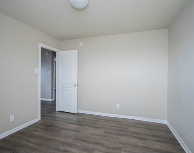2209 Onyx Court - Photo Thumbnail 26