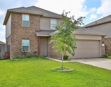 2209 Onyx Court - Photo Thumbnail 1