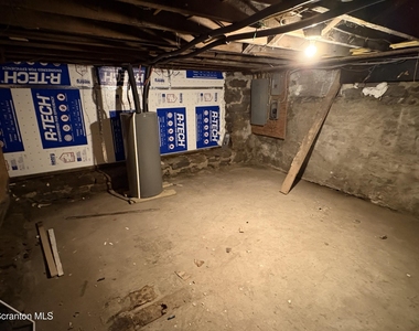 1014 Snyder Avenue - Photo Thumbnail 11