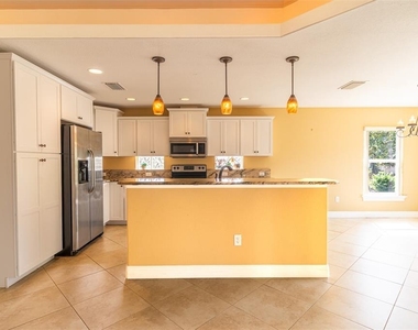 3715 Sebring Parkway - Photo Thumbnail 3
