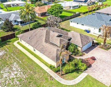 3715 Sebring Parkway - Photo Thumbnail 19