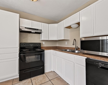 7410 La Granada Drive - Photo Thumbnail 19