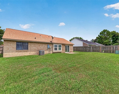 7410 La Granada Drive - Photo Thumbnail 35