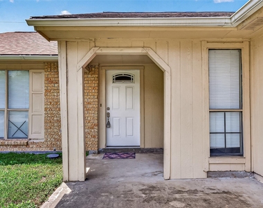 7410 La Granada Drive - Photo Thumbnail 6