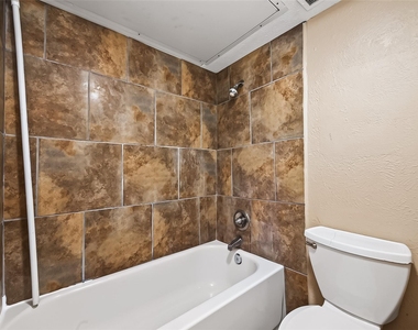7410 La Granada Drive - Photo Thumbnail 32