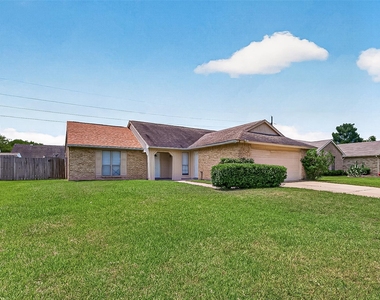 7410 La Granada Drive - Photo Thumbnail 3