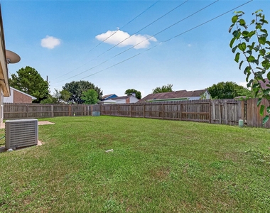 7410 La Granada Drive - Photo Thumbnail 36