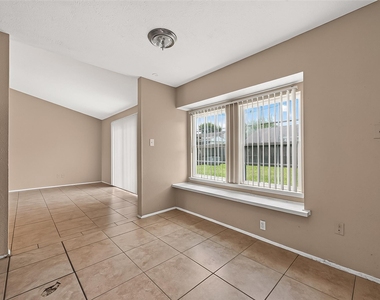 7410 La Granada Drive - Photo Thumbnail 18