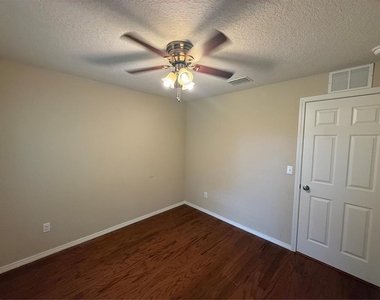 3067 Santa Marcos Drive - Photo Thumbnail 14