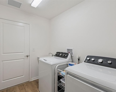 7608 Daniel Hearns Way - Photo Thumbnail 32