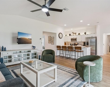 7608 Daniel Hearns Way - Photo Thumbnail 4