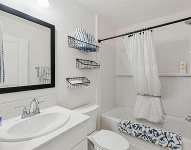 7608 Daniel Hearns Way - Photo Thumbnail 29