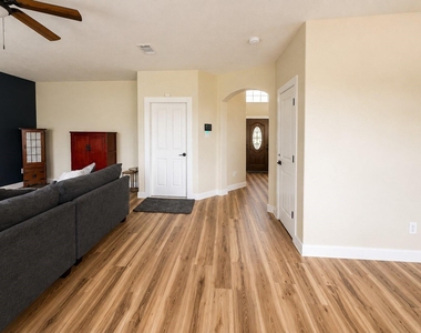 18639 Bristol Point Lane - Photo Thumbnail 44