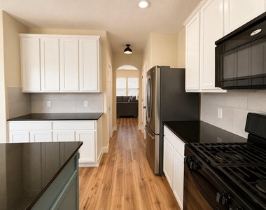 18639 Bristol Point Lane - Photo Thumbnail 5