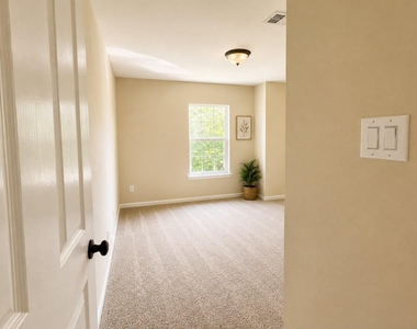 18639 Bristol Point Lane - Photo Thumbnail 23