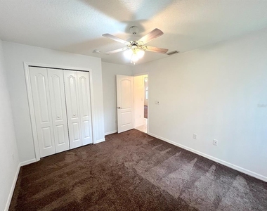 106 Point Of Woods Drive - Photo Thumbnail 32