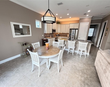 2691 Sunset Inle Drive - Photo Thumbnail 14