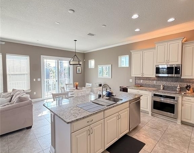 2691 Sunset Inle Drive - Photo Thumbnail 10
