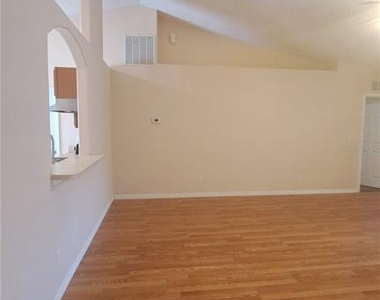 16 Lloshire Path - Photo Thumbnail 12