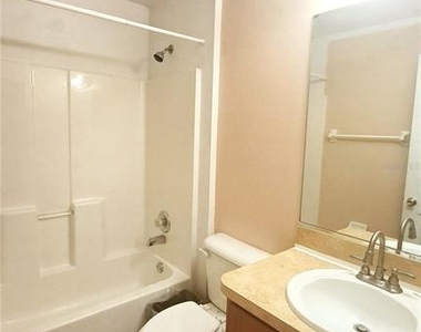 16 Lloshire Path - Photo Thumbnail 19