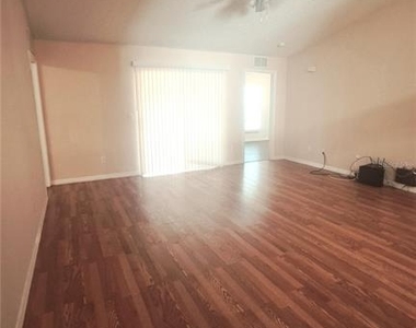 16 Lloshire Path - Photo Thumbnail 13