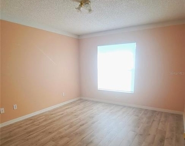 16 Lloshire Path - Photo Thumbnail 22