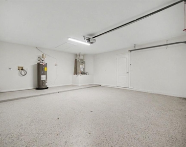 30 Piermount Lane - Photo Thumbnail 18