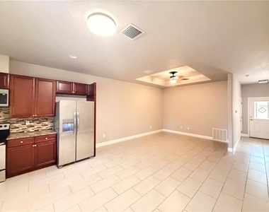 41 Providence Lane - Photo Thumbnail 4