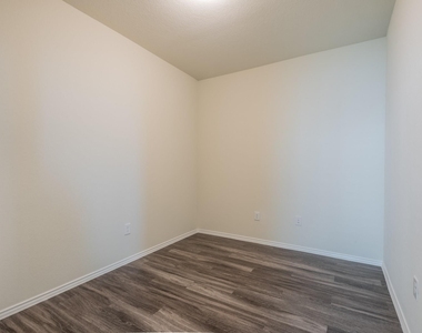 5715 Pampus Prairie Road - Photo Thumbnail 5