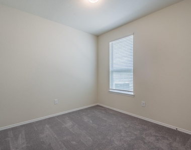 5715 Pampus Prairie Road - Photo Thumbnail 18