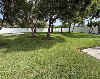 24 Felwood Lane - Photo Thumbnail 9