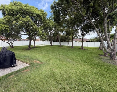 24 Felwood Lane - Photo Thumbnail 10