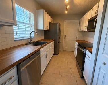 24 Felwood Lane - Photo Thumbnail 2