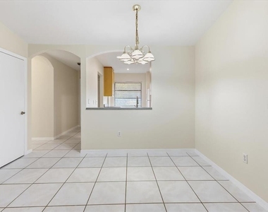 10507 Pendleton Avenue - Photo Thumbnail 9