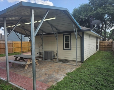 19738 Swan Valley Drive - Photo Thumbnail 22