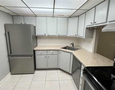 2700 Coconut Bay Lane - Photo Thumbnail 2