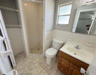 3883 Hawkeye Circle - Photo Thumbnail 11