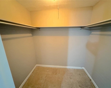 3883 Hawkeye Circle - Photo Thumbnail 10