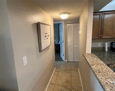 2700 Coconut Bay Ln Lane - Photo Thumbnail 6