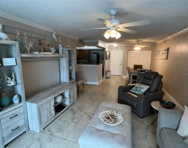 2700 Coconut Bay Ln Lane - Photo Thumbnail 3