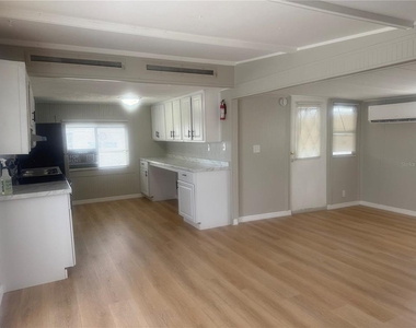 512 51st Avenue Drive W - Photo Thumbnail 5