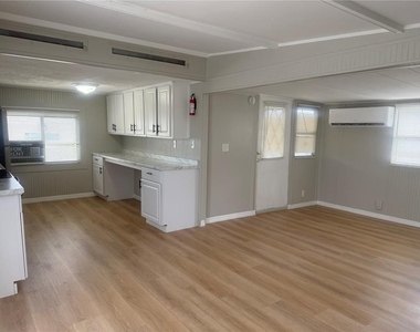 512 51st Avenue Drive W - Photo Thumbnail 12
