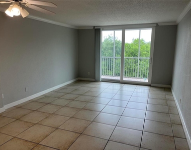 2610 Coconut Bay Ln Lane - Photo Thumbnail 1