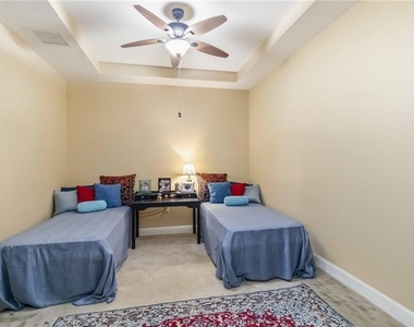 5246 Manorwood Drive - Photo Thumbnail 10