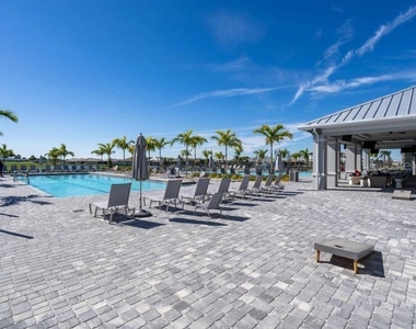 5343 White Sand Cove - Photo Thumbnail 28