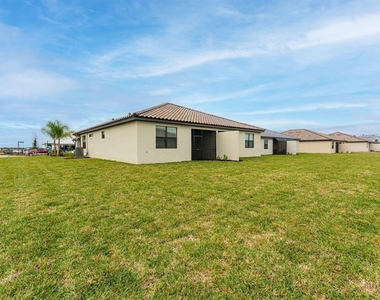 5343 White Sand Cove - Photo Thumbnail 17