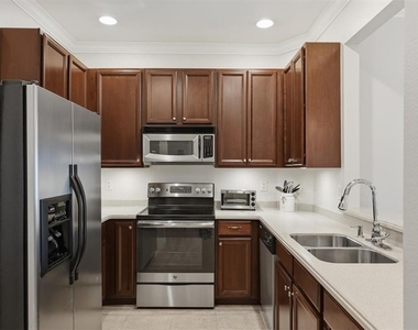 3582 Parkridge Circle - Photo Thumbnail 11