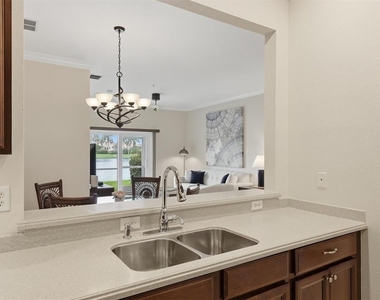 3582 Parkridge Circle - Photo Thumbnail 13